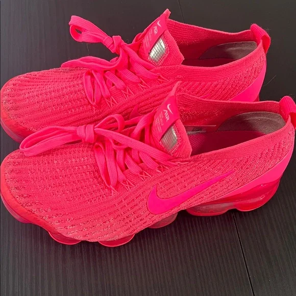Nike Air Vapormax Flyknit 3 Pink Size 8 - Picture 4 of 9